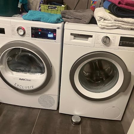 Schoenes Zimmer In Zentraler Lage Ulm Bagian luar foto